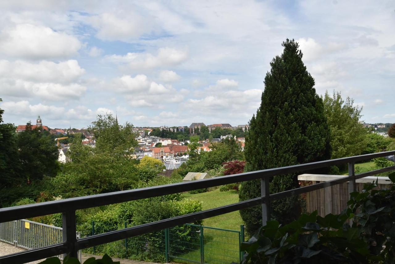Fewo1846 - Belvedere - Behaglich Ausgestattete Wohnung Mit Balkon Und Hafenblick フレンスブルク エクステリア 写真
